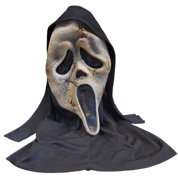 Scream Ghost Face Zombie Halloween Mask April June 2010 Fun World Used - Picture 1 of 16